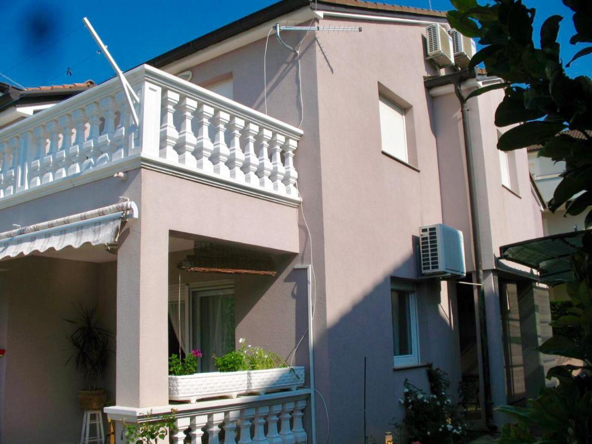 Zsa Zsa Holiday Home Srima Dış mekan fotoğraf