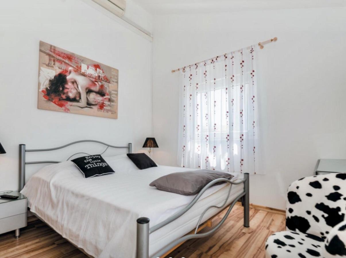 Zsa Zsa Holiday Home Srima Dış mekan fotoğraf