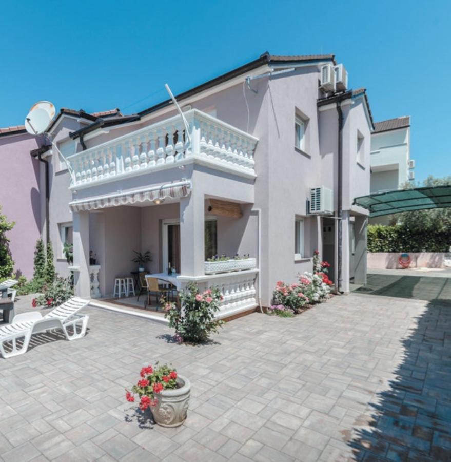 Zsa Zsa Holiday Home Srima Dış mekan fotoğraf